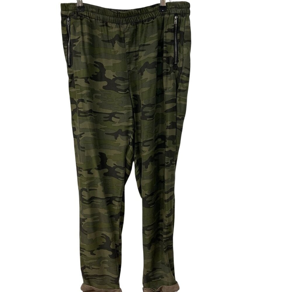 Soft Surroundings Camo Pant Size Medium Tencel Zip Pockets Straight Cuff Leg